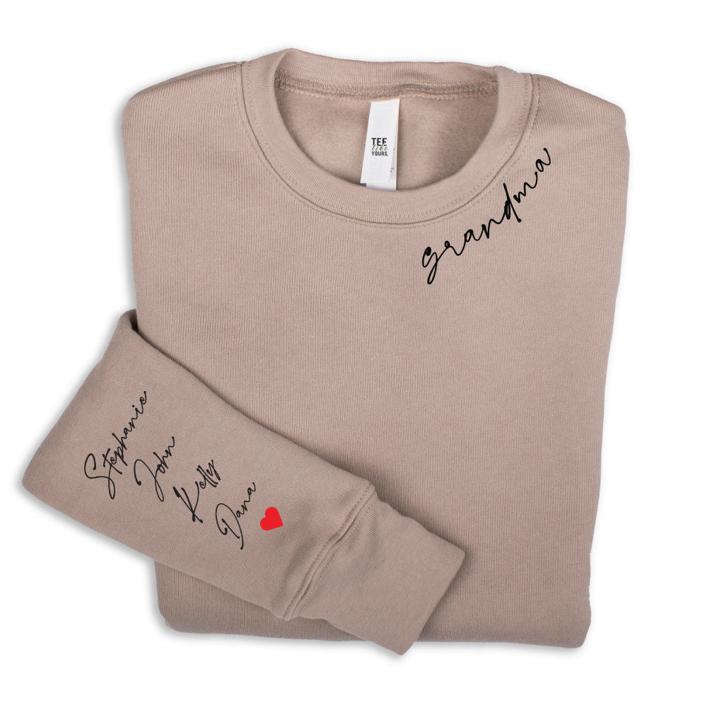 Personalized Grandma Sweatshirt with Grandkids’ Names – Custom Long-Sleeve Gift