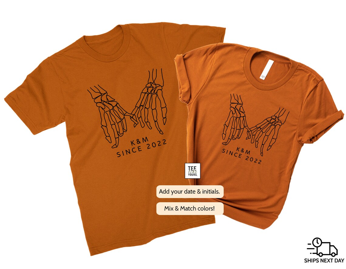 Pinkie Promise Matching Halloween Shirts – Couples Skeleton Hands T-Shirts